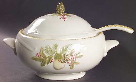 Garland Spruce Tureen & Lid w/Ladle