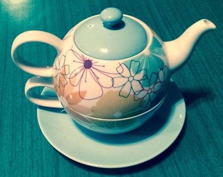 Crazy Daisy Individual Teapot & Lid with Cup & Saucer