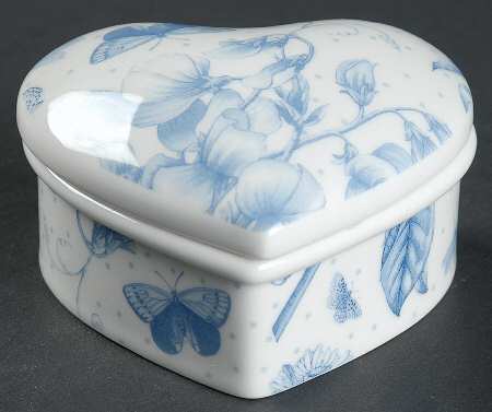 Botanic Blue Heart Shape Box & Lid