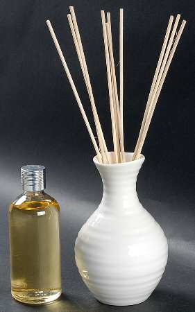 Sophie Conran White Oil Diffuser Bottle & Sticks