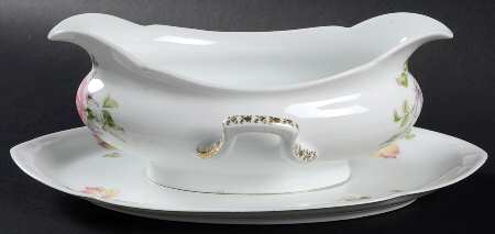 PFE23 Gravy Boat & Underplate