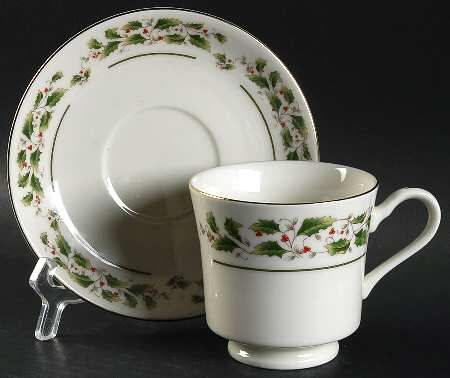 POH6 Footed Cup & Saucer Set