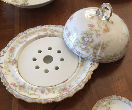 POY505 Round Covered Butter