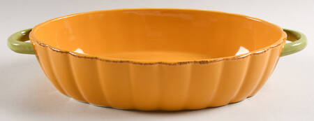 Plymouth 13" Oval Figural Baker