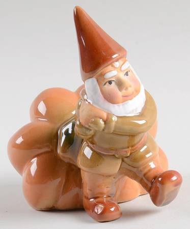 Plymouth Small Shelf Gnome