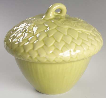 Plymouth Acorn Bowl & Lid