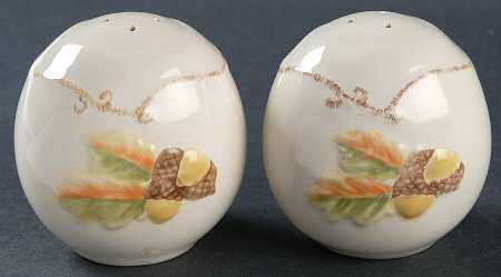 Plymouth Salt & Pepper Set by Pfaltzgraff