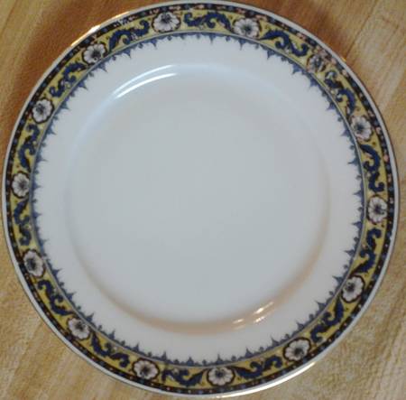 PUN104 Dinner Plate