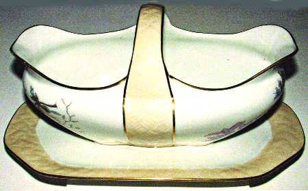 POY508 Gravy Boat with Attached Underplate