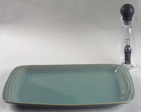 Seychelles 2 Pc Barbeque Set (16" Platter & Glass Bottle)