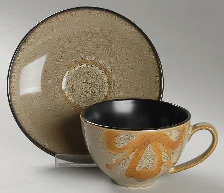 Kioko Flat Cup & Saucer Set