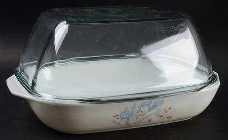 Blue Iris Rectangular Roaster with /Dome