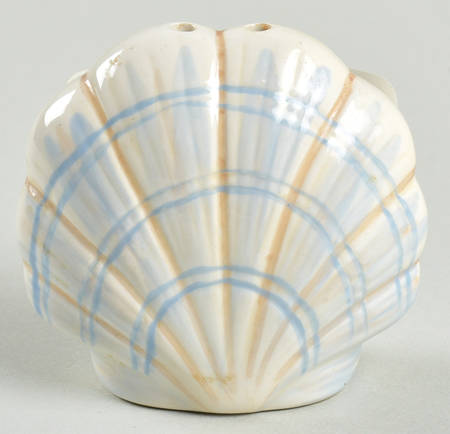 Beachcomber Sculpted Salt Shaker
