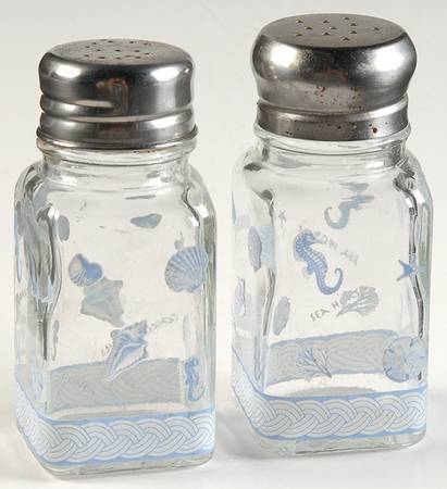 Beachcomber Glassware Salt and Pepper Set