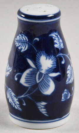 Mandarin Pepper Shaker