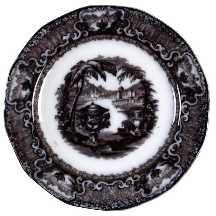 Washington Vase Black