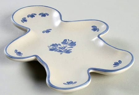 Yorktowne Gingerbread Plate by Pfaltzgraff