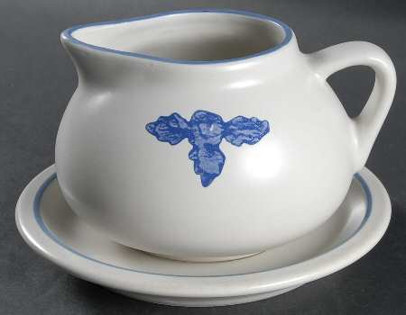 Yorktowne Gravy Boat & Underplate by Pfaltzgraff