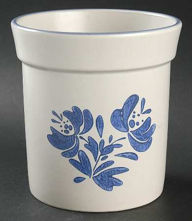 Yorktowne Large Gadget Crock