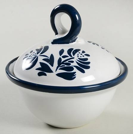 Yorktowne Microwave Egg Poacher & Lid