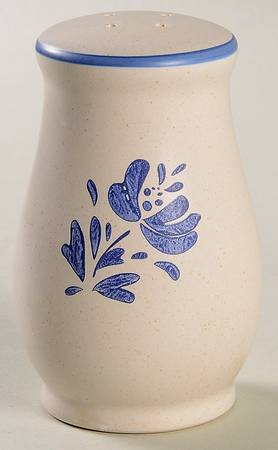 Yorktowne Pepper Shaker