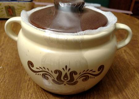 Village (Made in China) Individual Bean Pot & Lid