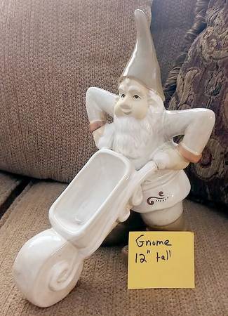 Village (Made in China) Large Garden Gnome