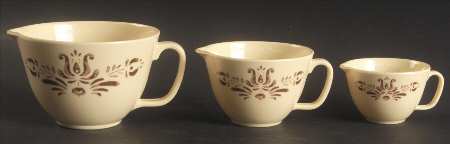 Village (Made in China) 3 Piece Melamine Measuring Cup Set