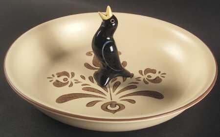 Village (Made in China) 10" Pie Baking Plate with Pie Bird