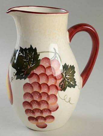 PER83 88 Oz Pitcher
