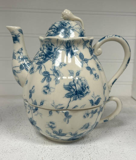 Blue Toile Individual Teapot & Lid w/Stacking Cup