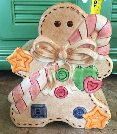 Crafty Christmas Figural Canister & Lid