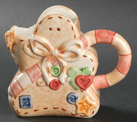 Crafty Christmas Sculpted Creamer