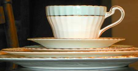 X141 Flat Cup & Saucer Set