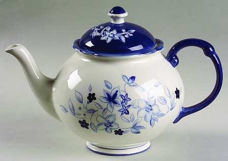 Blue Meadow (Scalloped) Teapot & Lid