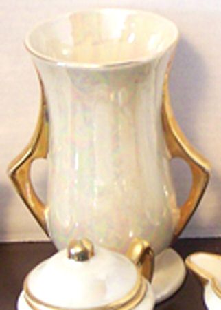PEA10 7" Handled Vase