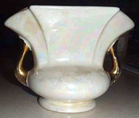 PEA10 4" Handled Vase