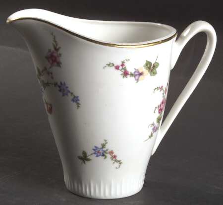 Chateau Rose Creamer