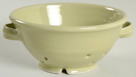 Brookfield Valley 7" Pierced Berry Bowl