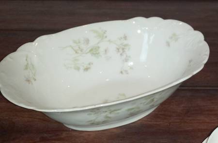 POY581 9" Oval Vegetable Bowl