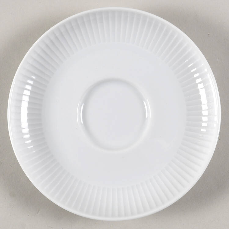 Plisse Saucer