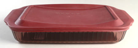 Originals Cranberry 13" Rectangular Roaster w/Plastic Lid
