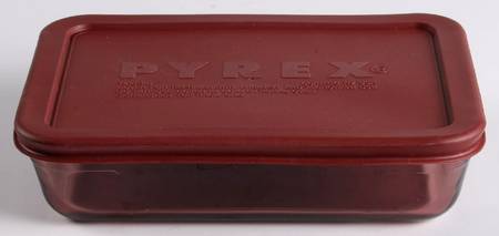 Originals Cranberry 7" Rectangular Baker & Plastic Lid