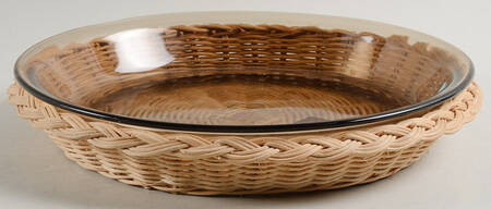 Fireside 9'' Pie Plate and Wicker Basket