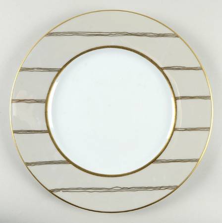 Illusions Amande (Almond) Service Plate (Charger)
