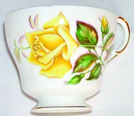 K650 Footed Cup