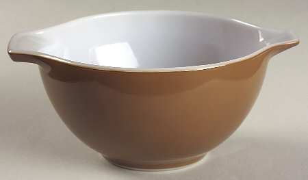 Town & Country 7" Cinderella Mixing Bowl by Pyrex