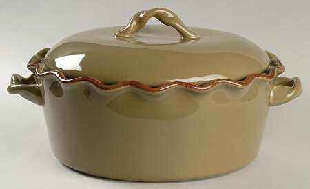 Village Collection Olive 2.5 Quart Round Covered Baker