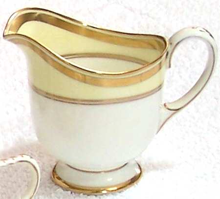 PAR156 Creamer