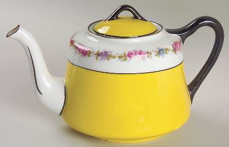 PUN119 Teapot & Lid